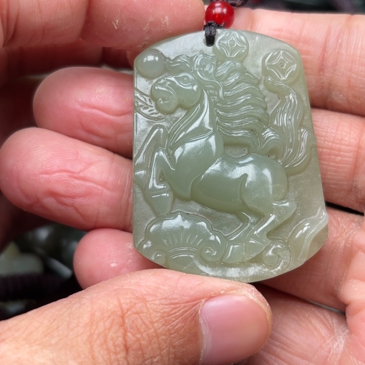 和田玉吊坠未镶嵌