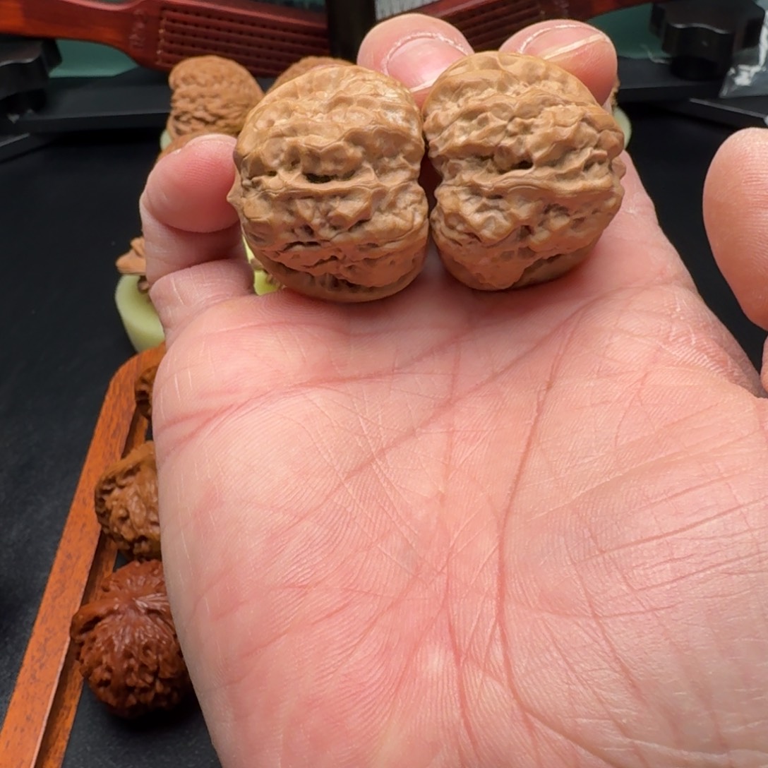 文玩核桃把件蛤蟆