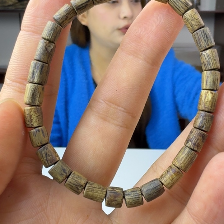 沉香沉香碎屑沉香沉香碎屑+0.5单圈筒珠+多样性发一