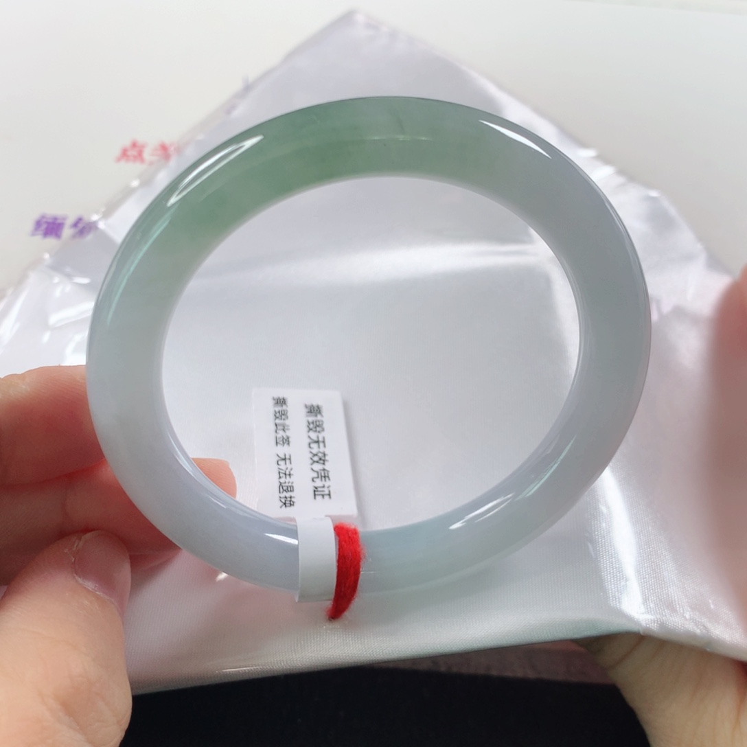 未镶嵌手镯（圆镯）翡翠小*
