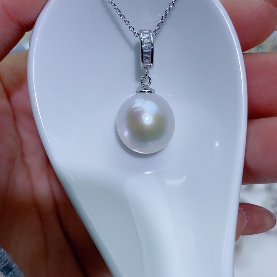 淡水珍珠吊坠(赠链)银S925镶嵌