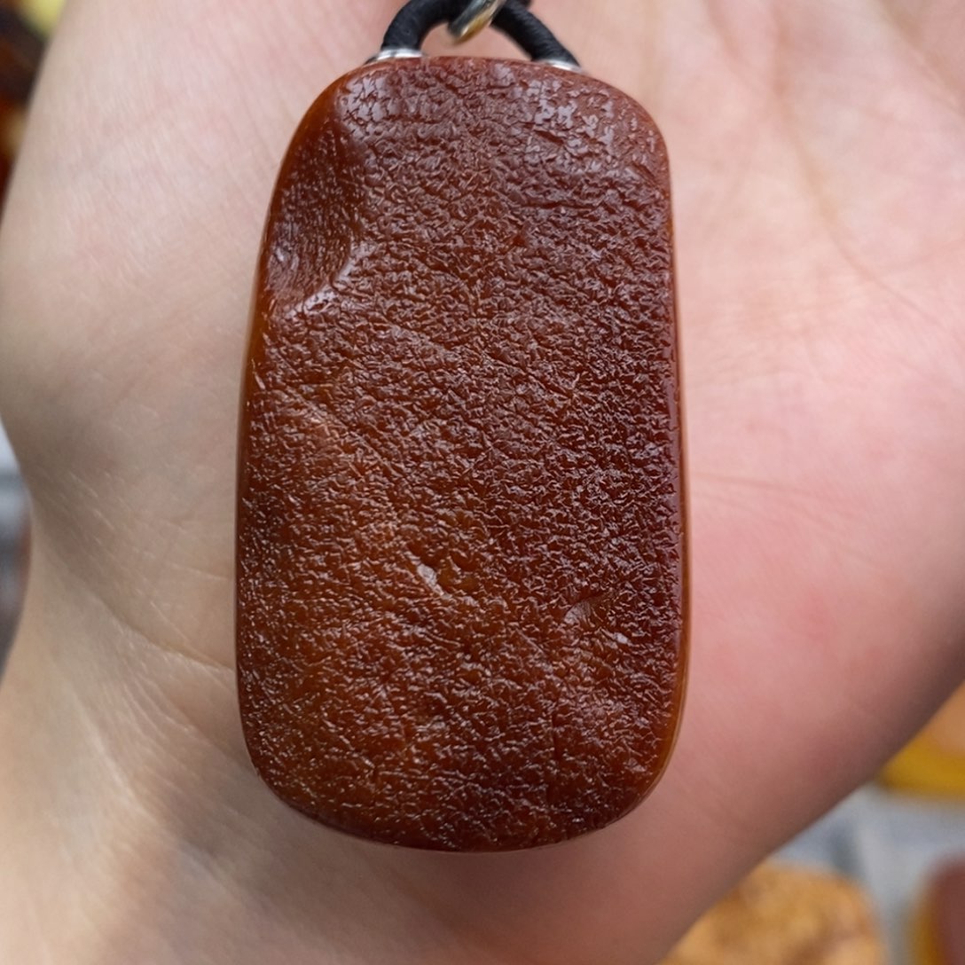 琥珀吊坠(赠链)未镶嵌