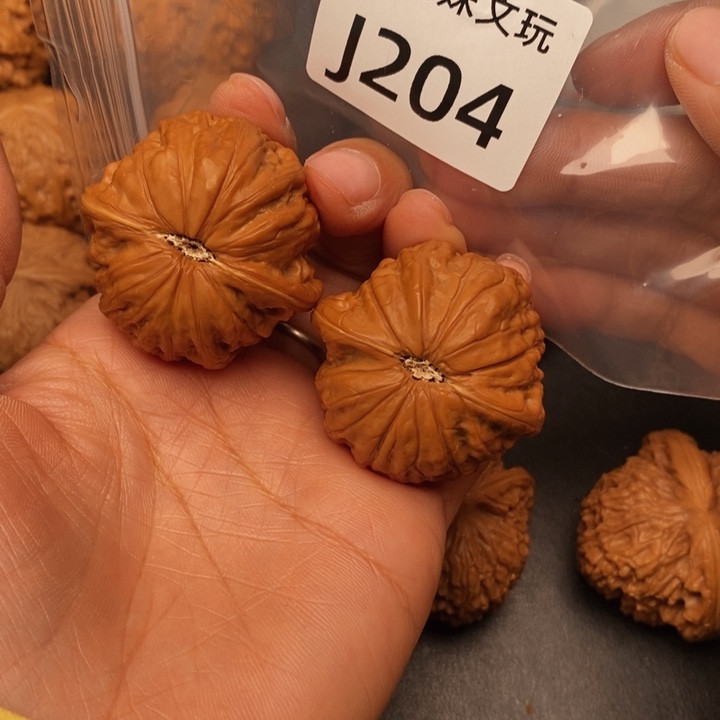 ****J桃核吊坠J204铁锤