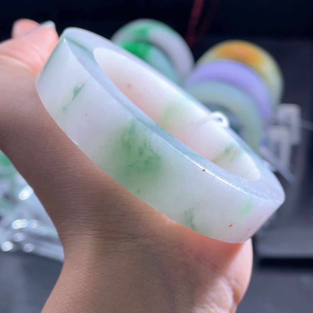 未镶嵌手镯定制翡翠