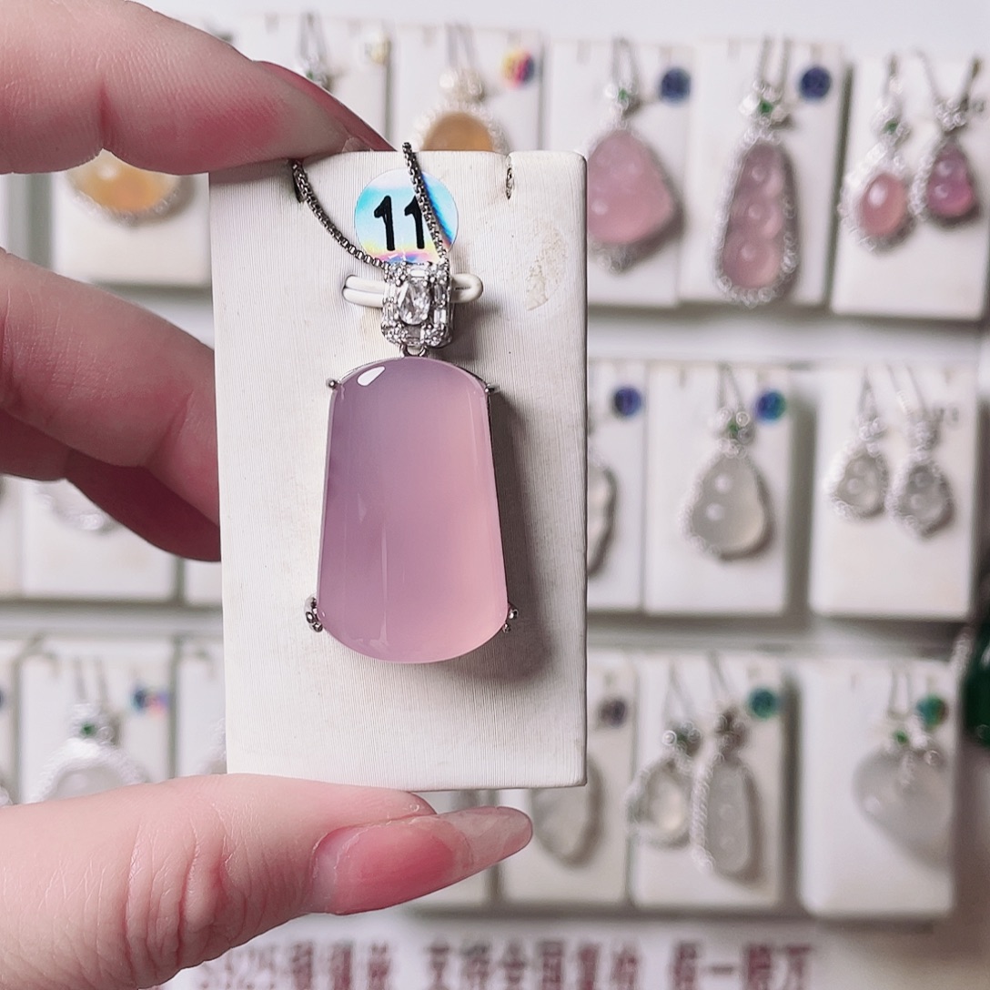 玛瑙/玉髓未镶嵌颈饰