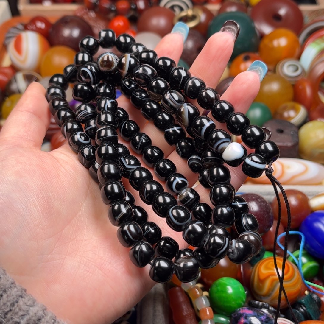 玛瑙/玉髓颈饰未镶嵌