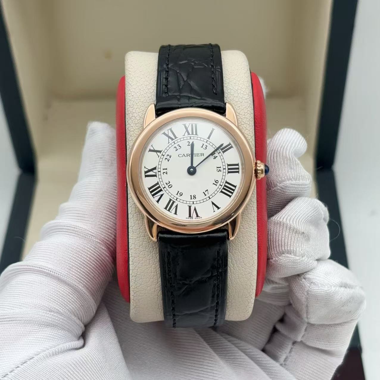 95新 Cartier/卡地亚 29.5mm 卡地亚伦敦 18k玫瑰金石英女表
