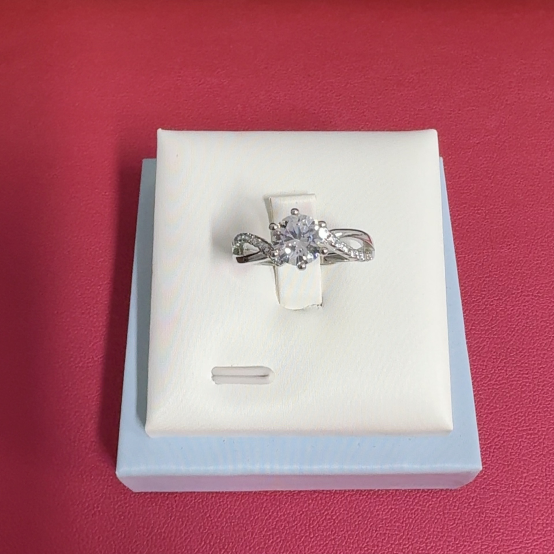 [南非甄选】 NFZX 高端定制 LC-115 花丝白色戒指