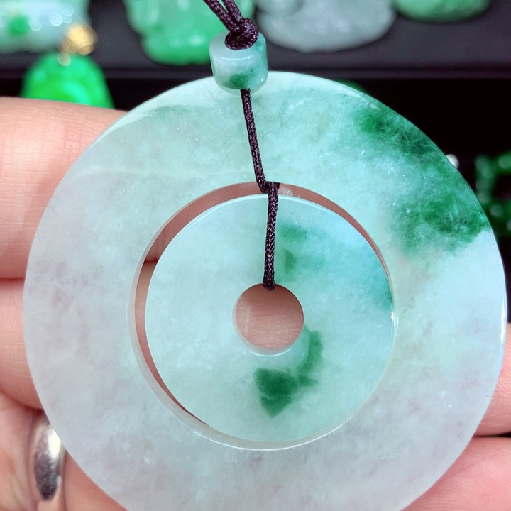 翡翠未镶嵌毛衣链