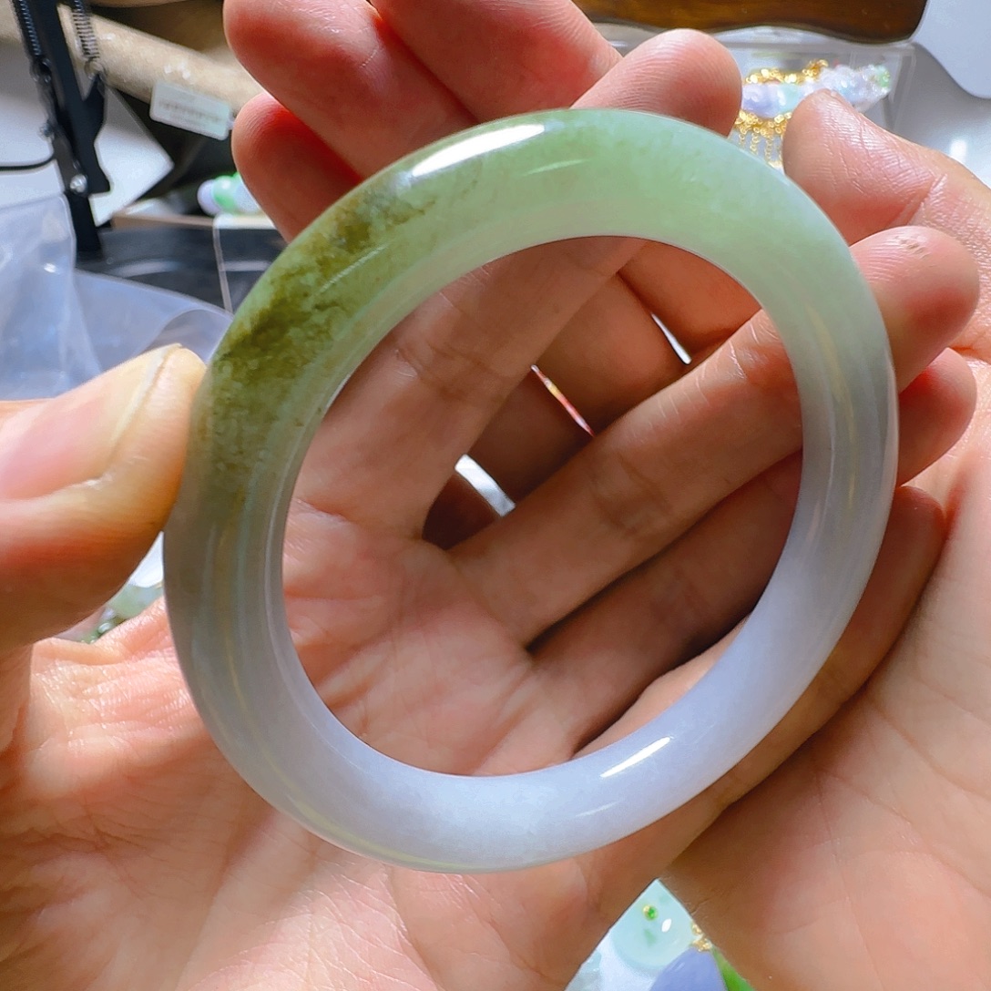 翡翠手镯未镶嵌翡翠460