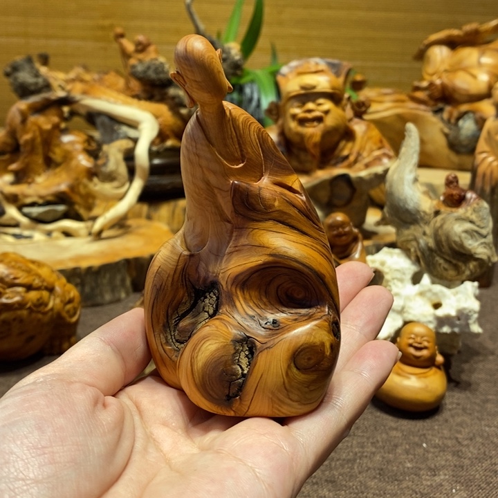 柏木（崖柏）无相佛