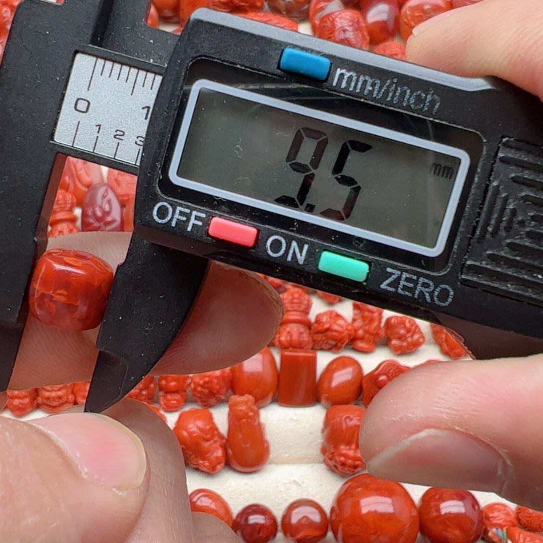 南红玛瑙配饰未镶嵌