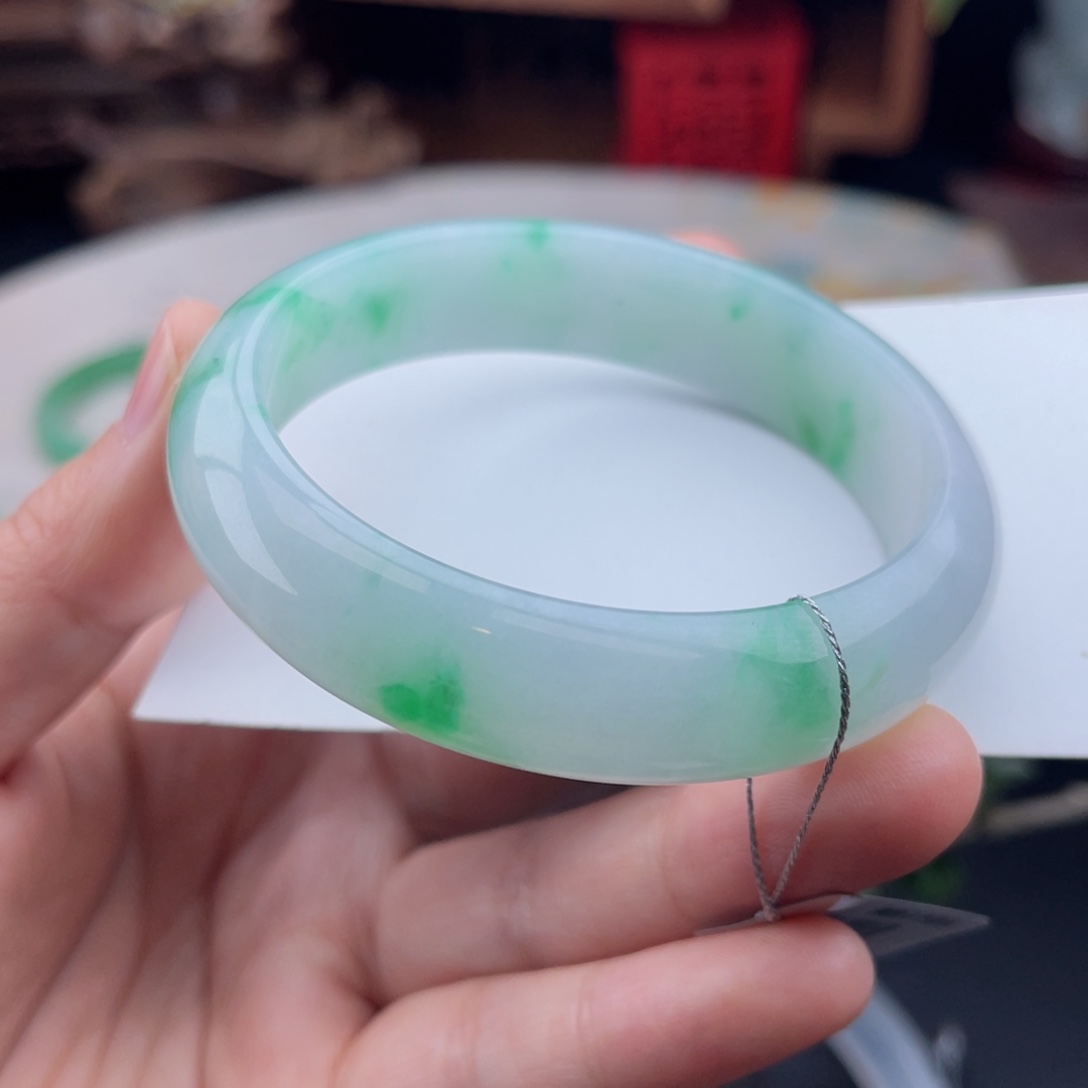未镶嵌手镯翡翠百花绿