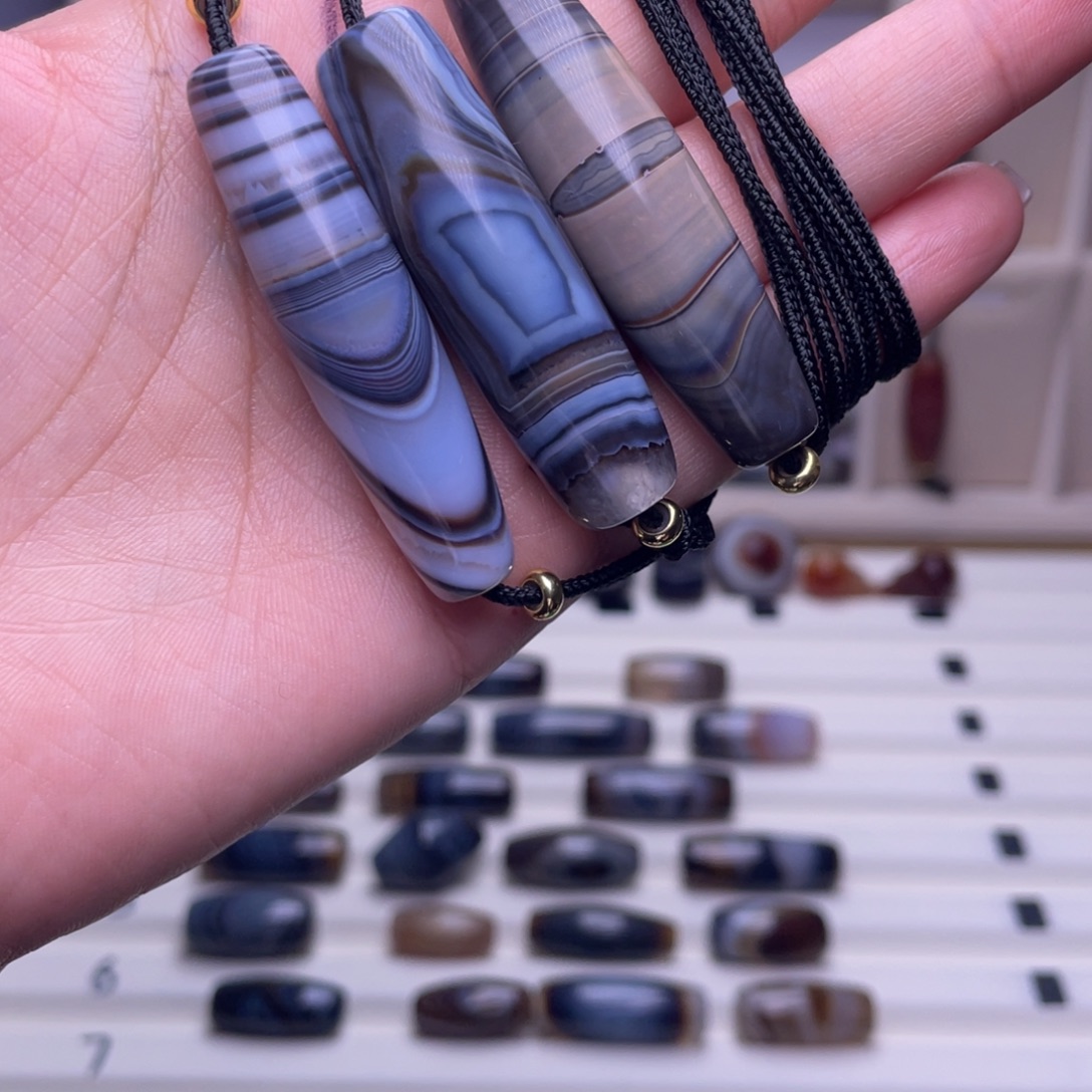 用***7玛瑙/玉髓合金颈饰