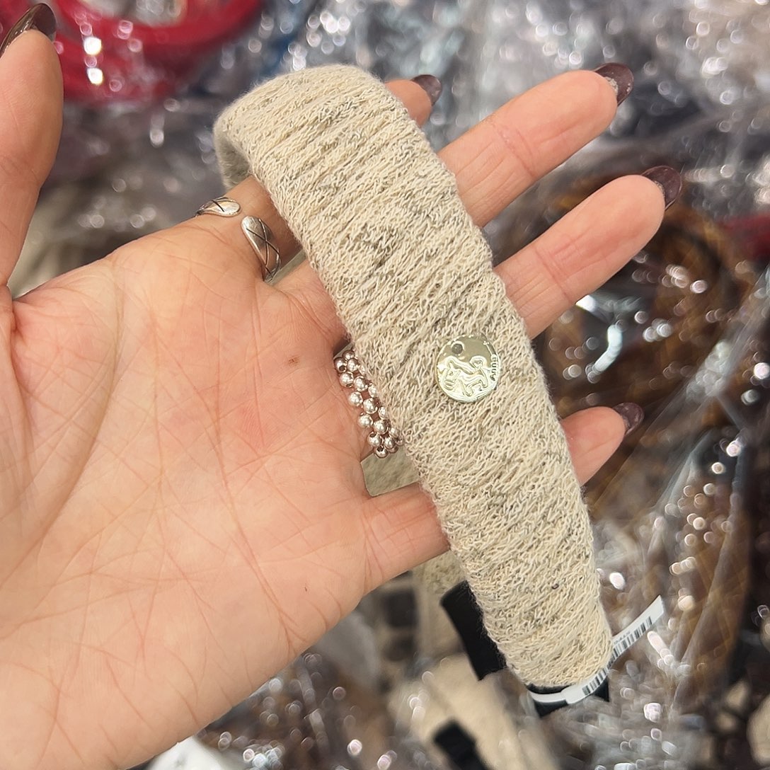 皮质非金属米色发箍