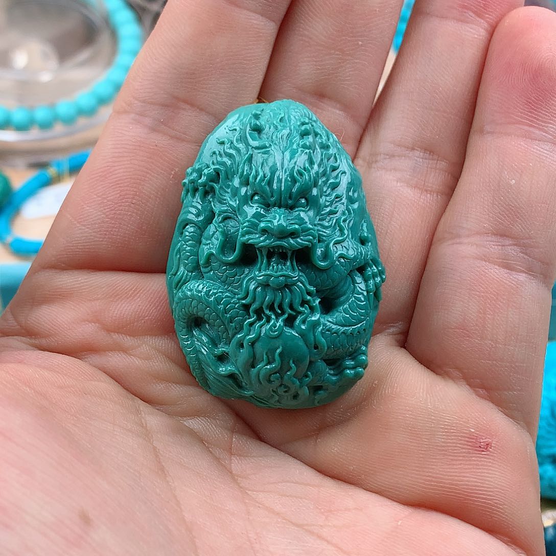 绿松石颈饰未镶嵌