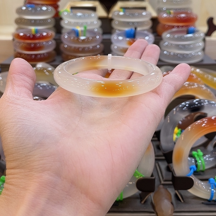 玛瑙/玉髓未镶嵌手镯9