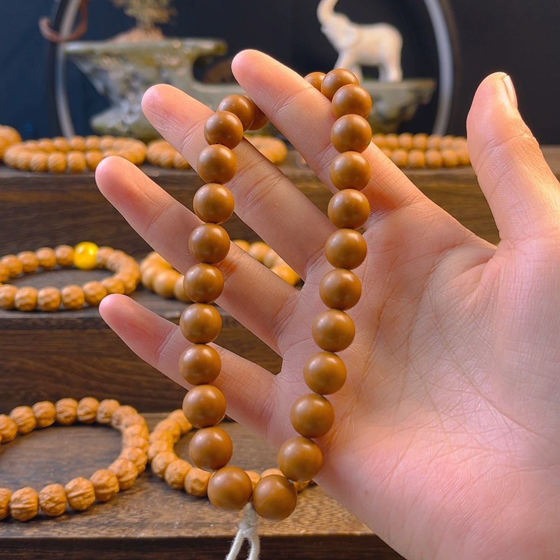 猴头核桃手串春***闲正圆光珠10.4