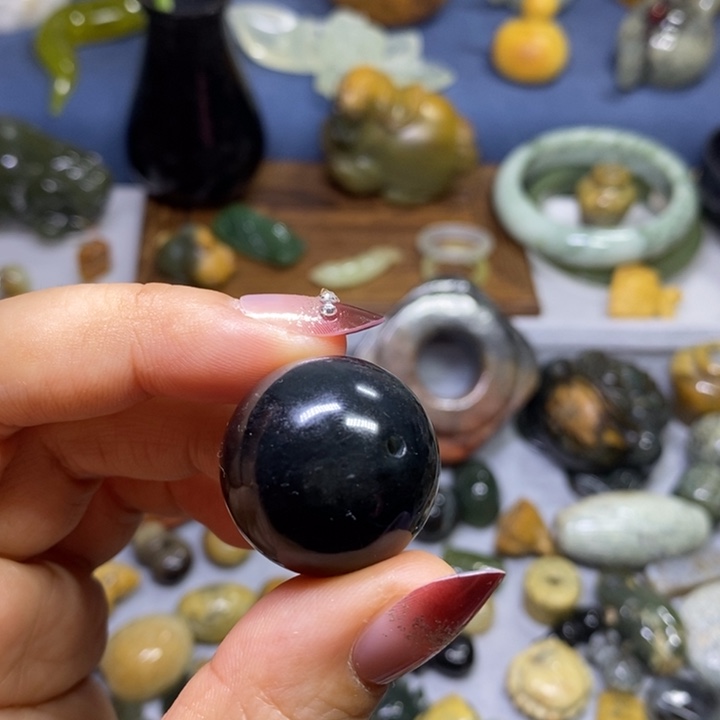 蛇纹石玉未镶嵌岫玉2.5