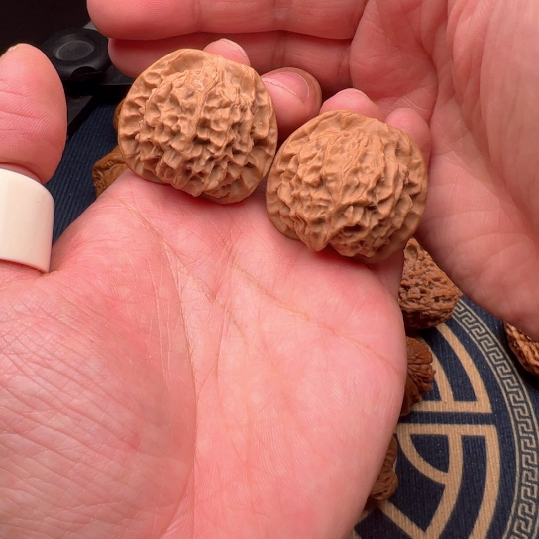 文玩核桃吊坠40秦公子