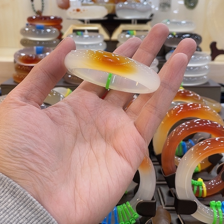 玛瑙/玉髓未镶嵌手镯18