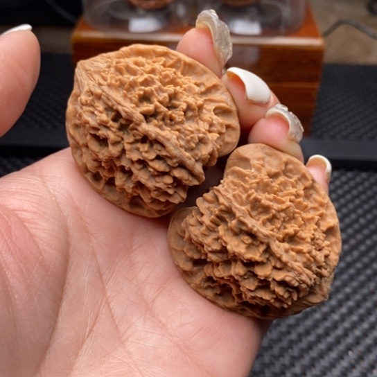 文玩核桃吊坠42全品满天星