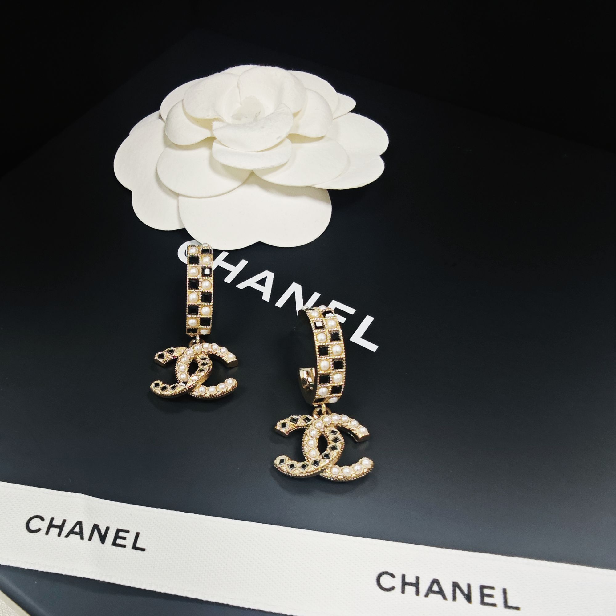 未使用 Chanel/香奈儿 耳钩气质金色时尚百搭经典ZS