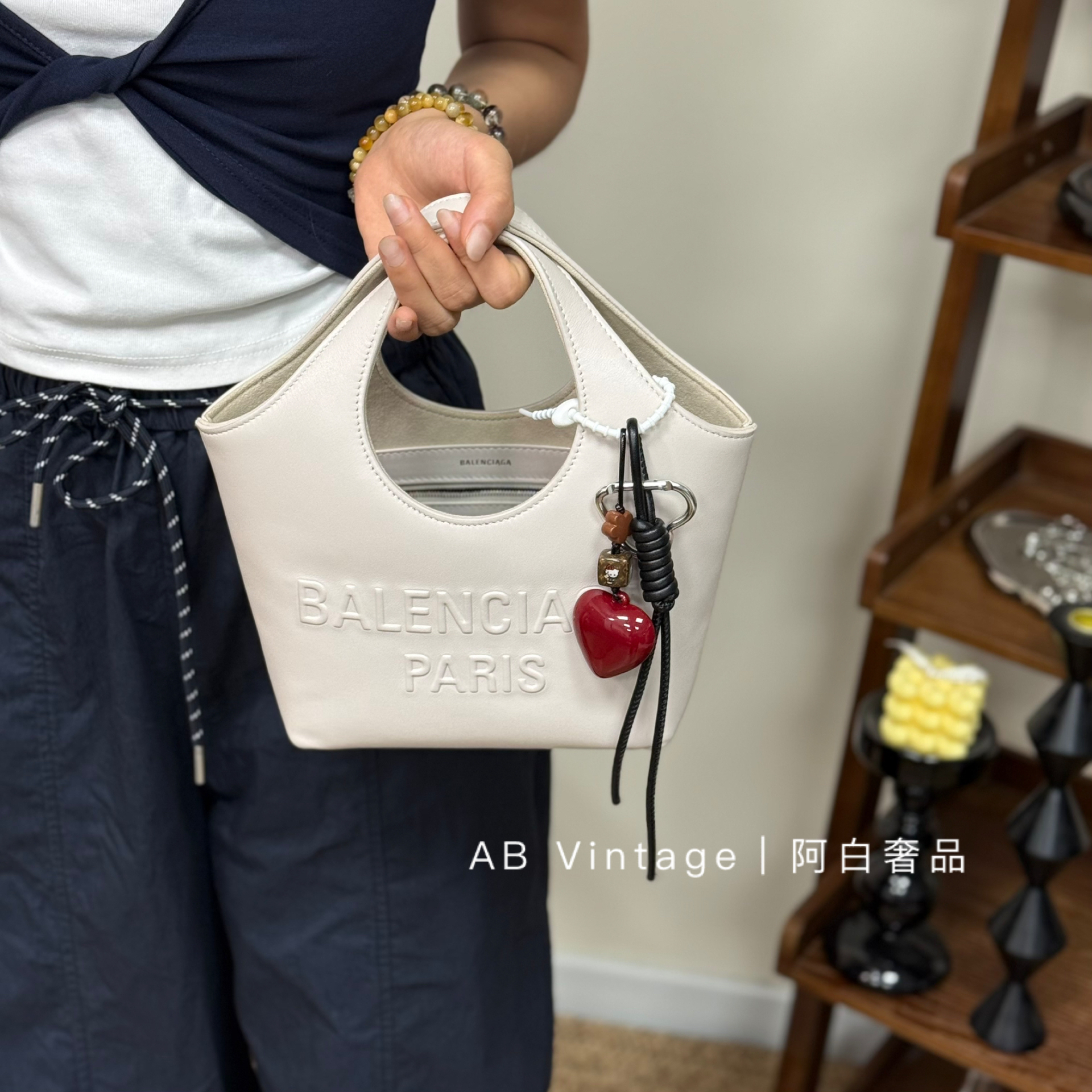 99新 Balenciaga/巴黎世家 阿白奢品/ 白色手拎菜篮子