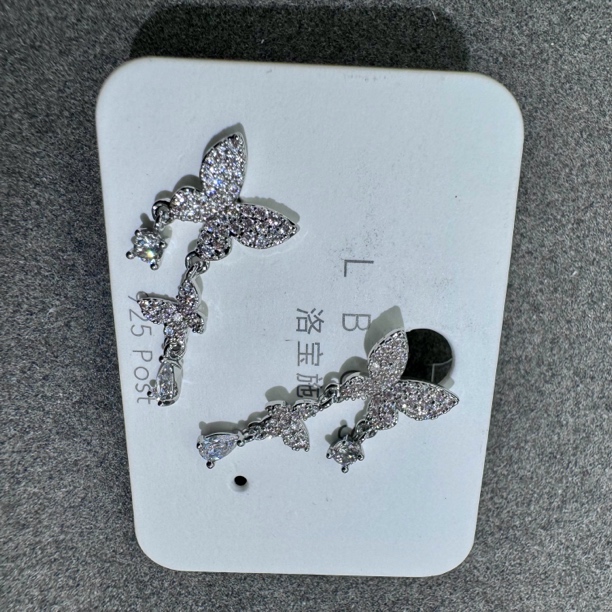 铜合金合成锆石耳饰 新款日韩蝴蝶银色耳环气质百搭满钻个性简约