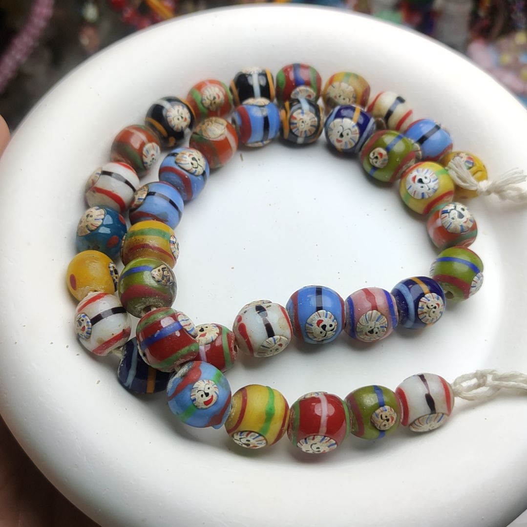 琉璃非金属西亚人脸琉璃一条