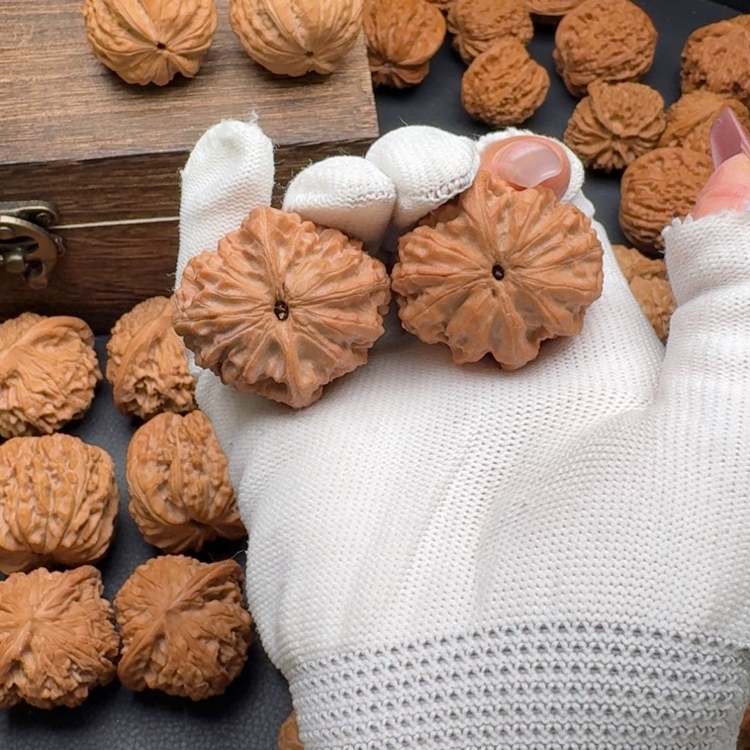 文玩核桃吊坠36龙眼4660