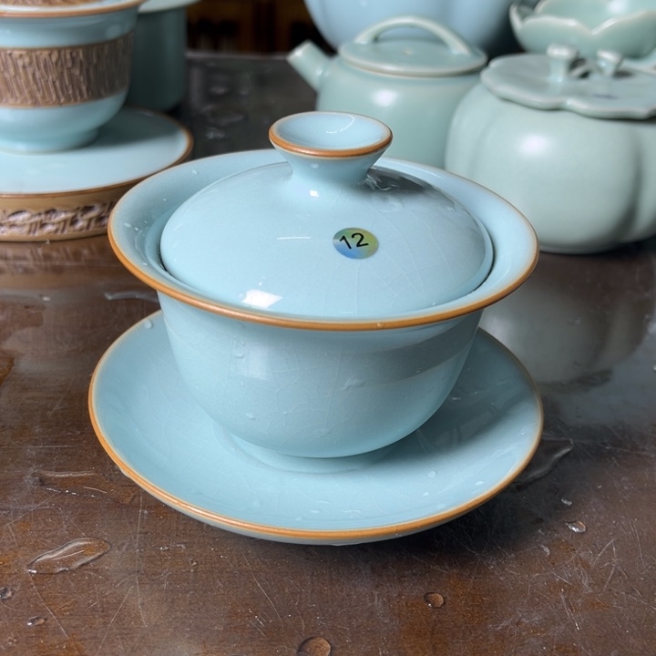 12号咯们洋洋洋洋洋洋我摸摸摸摸