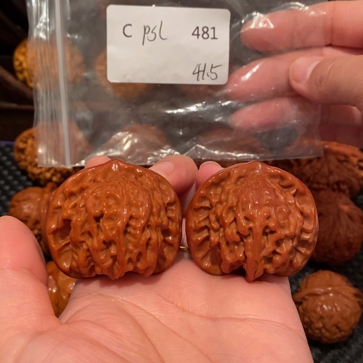 文玩核桃把件芝****，精品