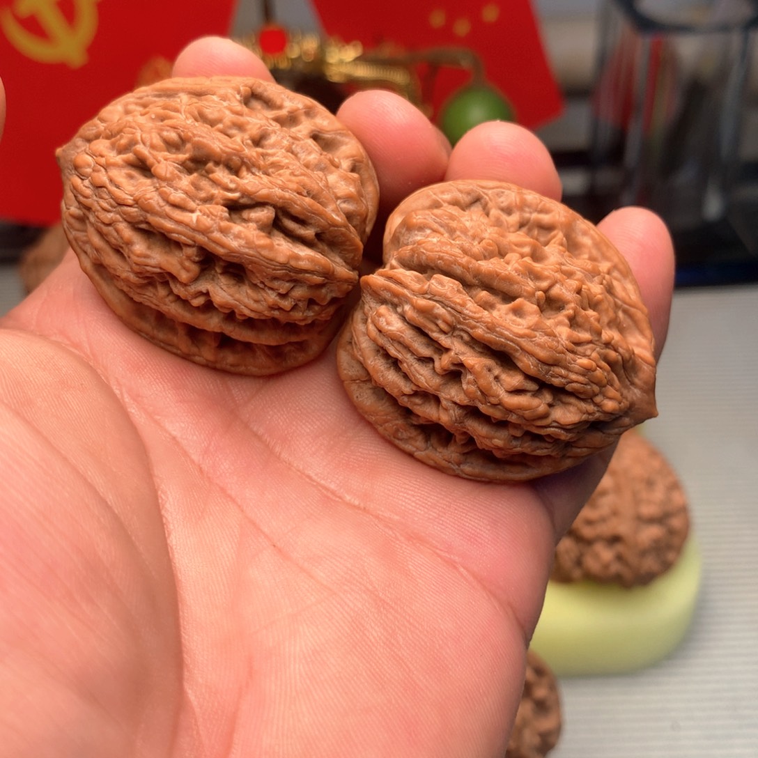 帖***儿文玩核桃吊坠麦穗虎头