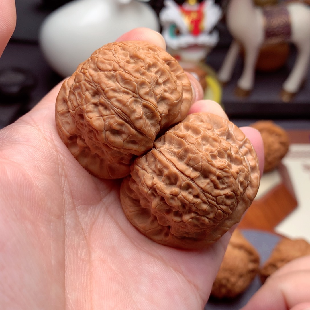 文玩核桃把件暴***爸血麒麟满肉神配  1号