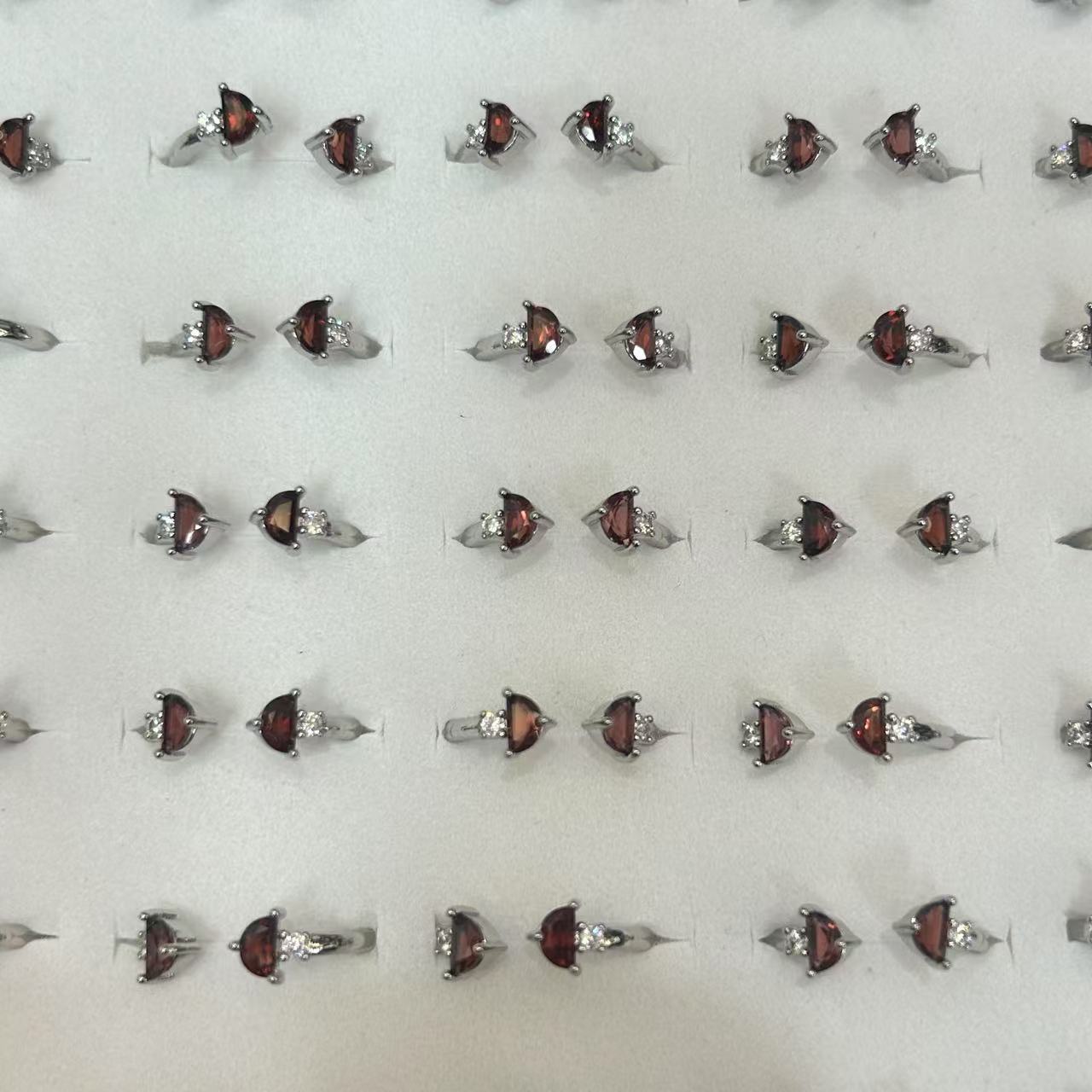 石榴石开口戒指（多样性发一件）