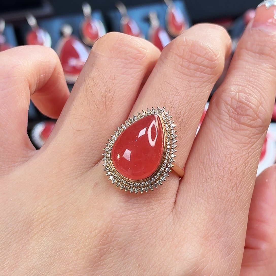 菱锰矿（红纹石）18K金镶嵌戒指