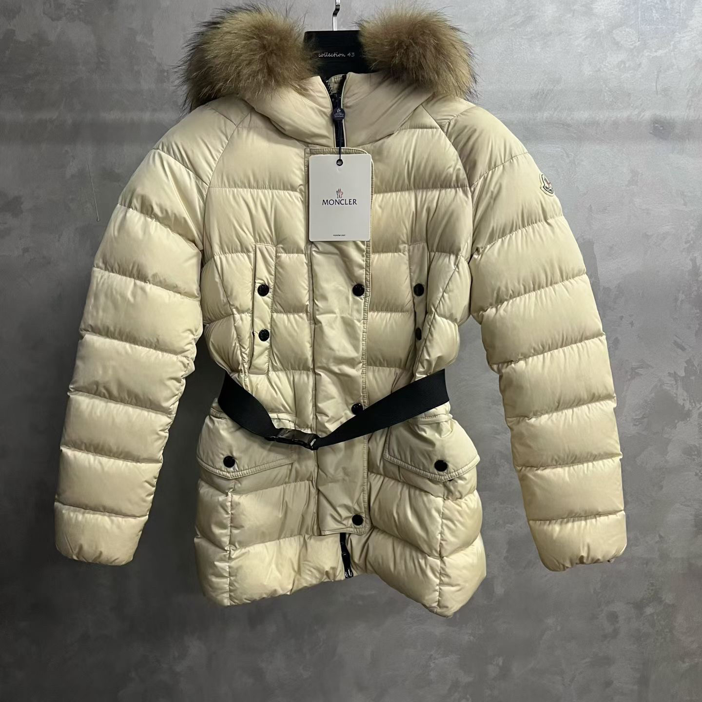 moncler白色宽松连帽毛领羽绒服/0