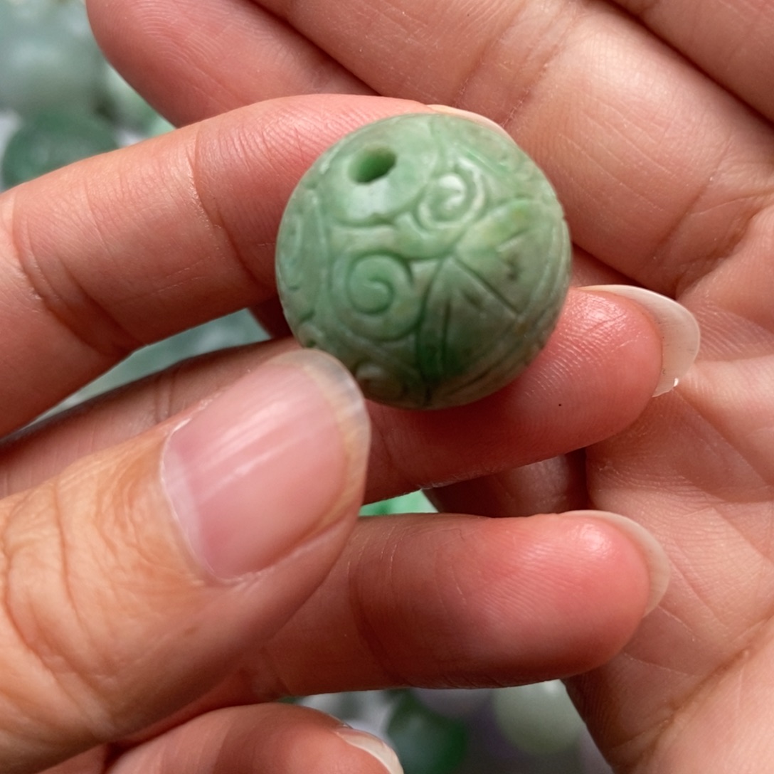 都***堰定制翡翠未镶嵌翡翠