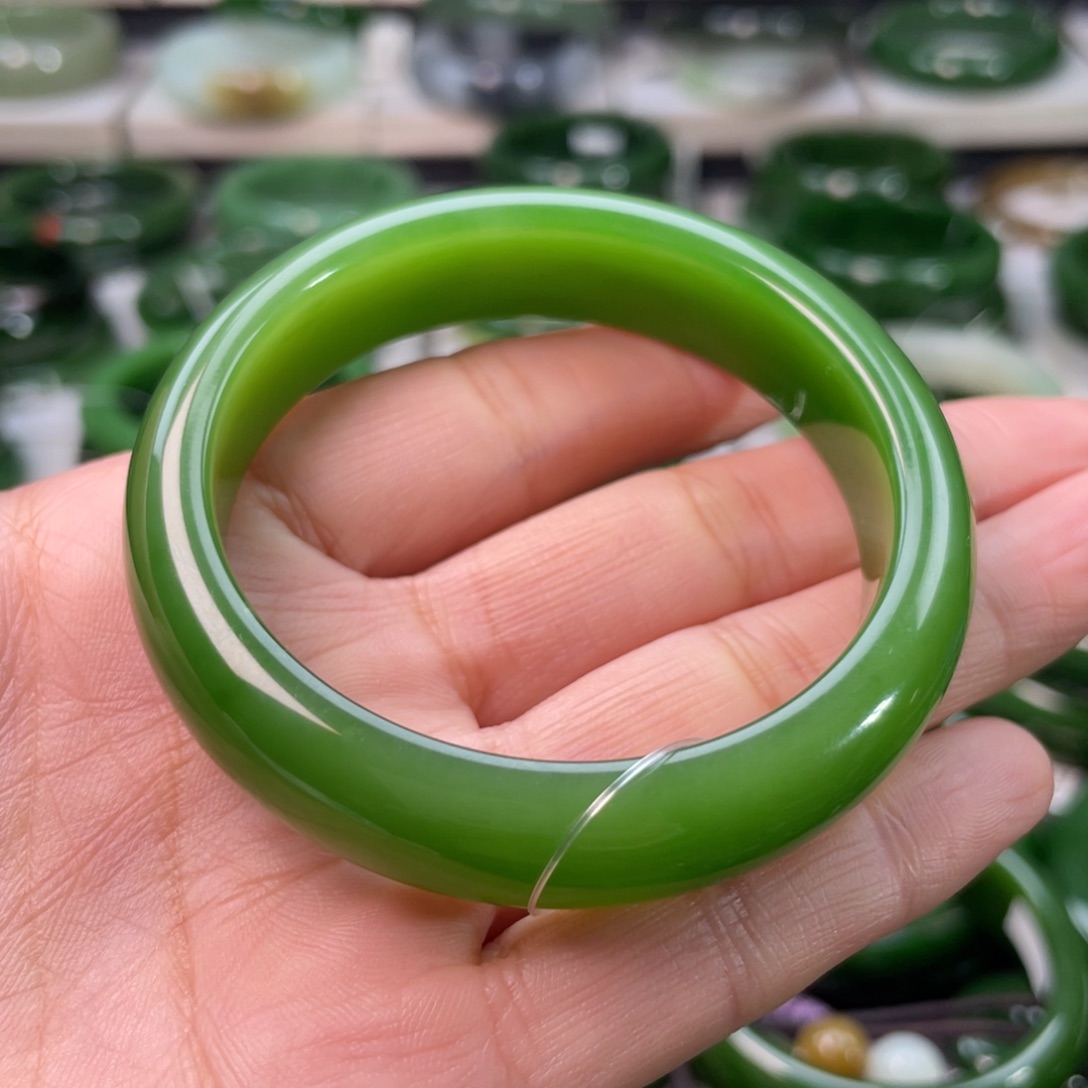 和田玉（碧玉）手镯未镶嵌