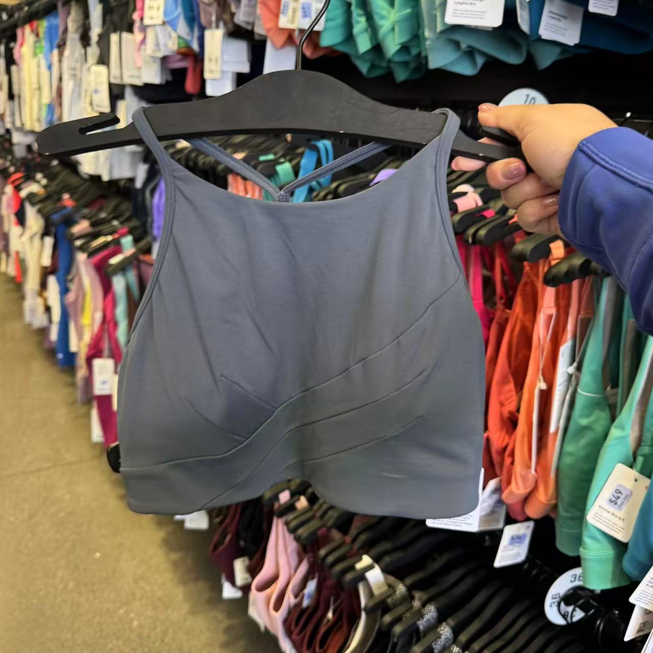 lululemon Flow Y Wrap-Front High-Neck Bra女士高领内衣