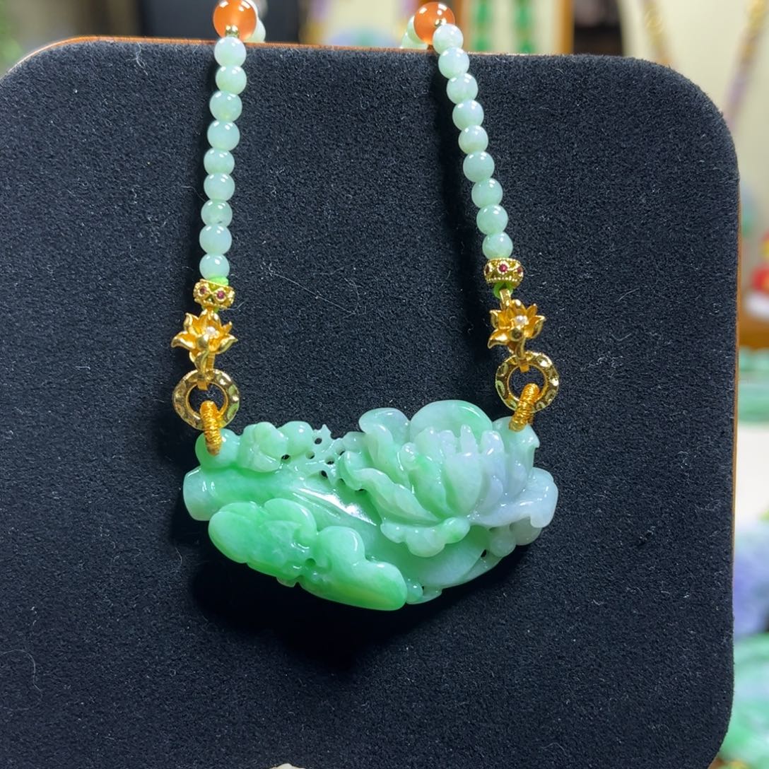 翡翠未镶嵌颈饰天然翡翠