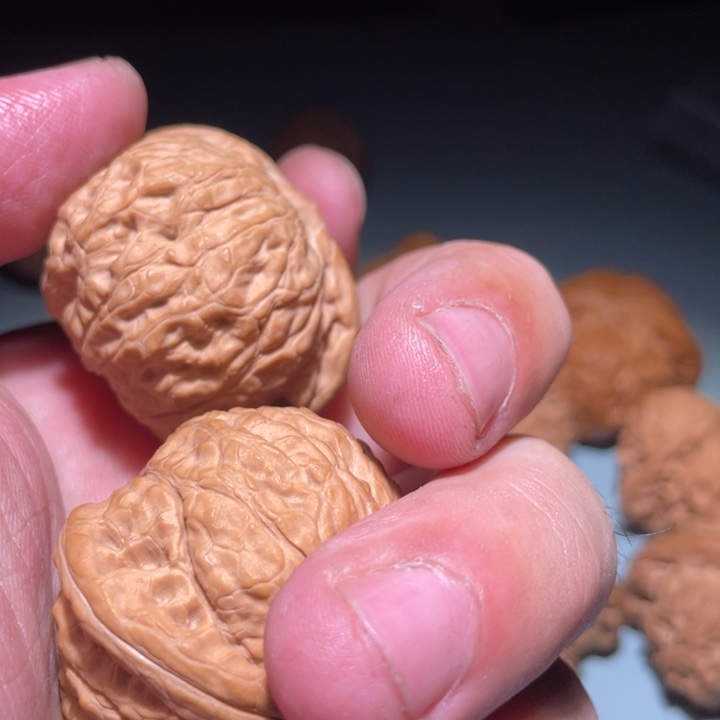 文玩核桃吊坠就****啊15呃呃呃