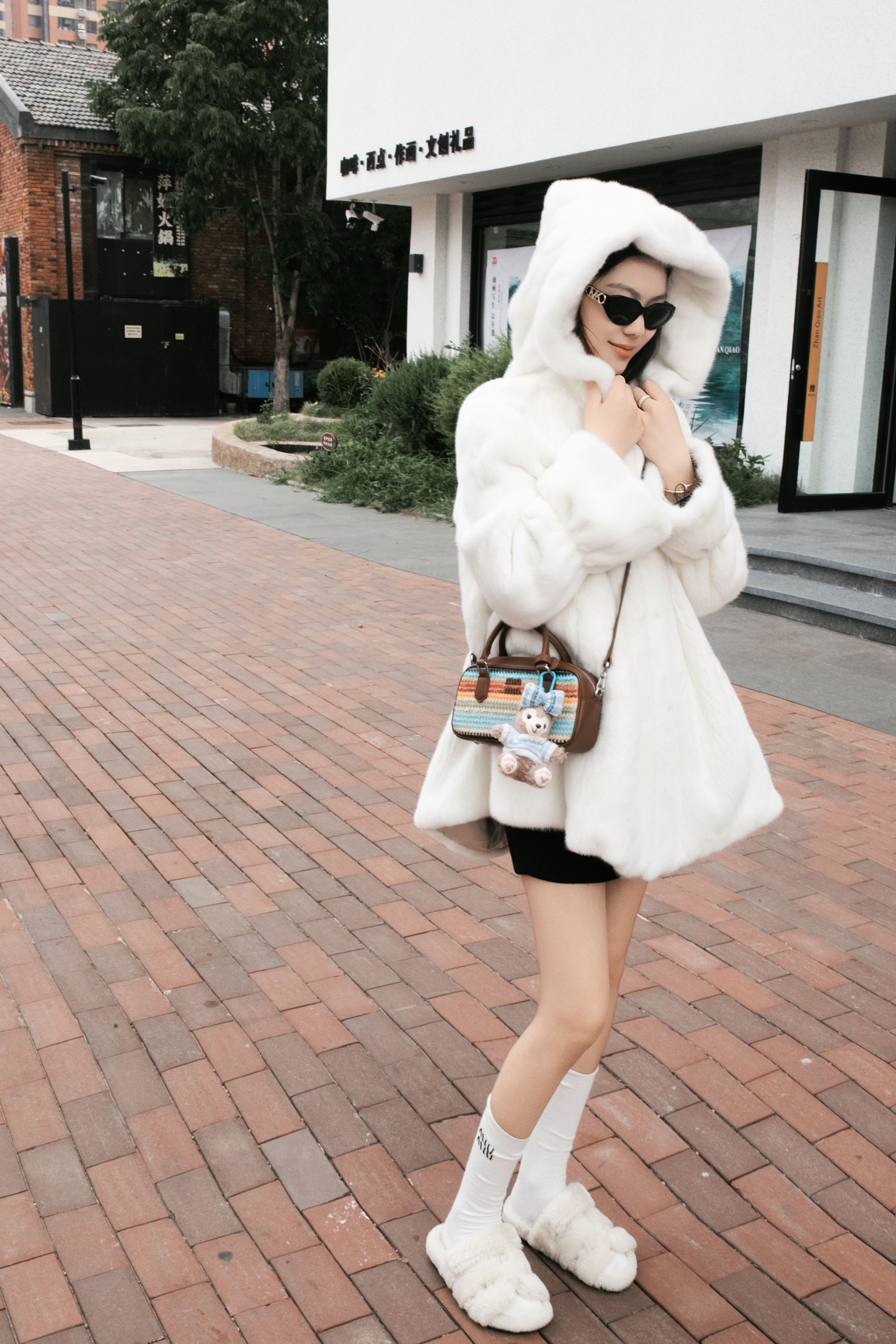 2025年新款可爱减龄风女巫帽款