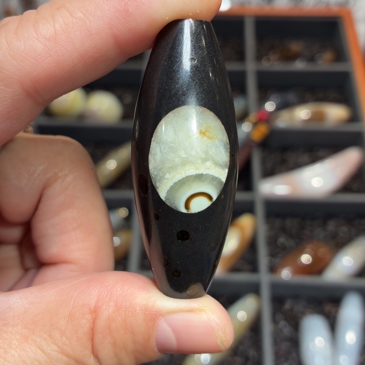 玛瑙/玉髓散珠175