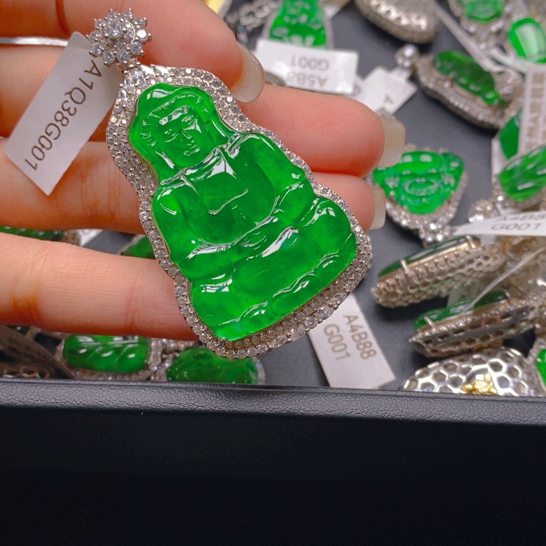 翡翠颈饰银S925镶嵌88888888888