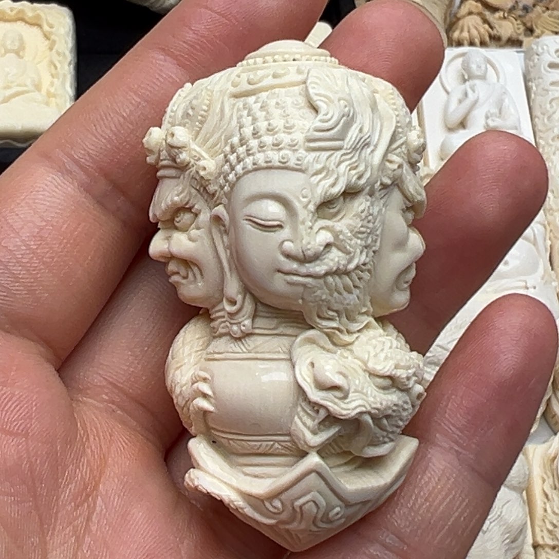 白玉菩提吊坠a**d金刚杵