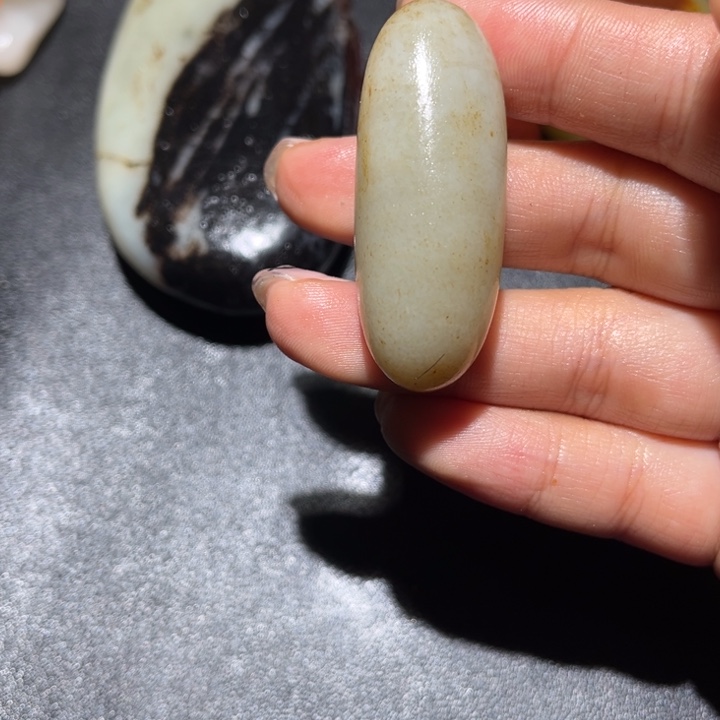 和田玉未镶嵌珠宝奇石