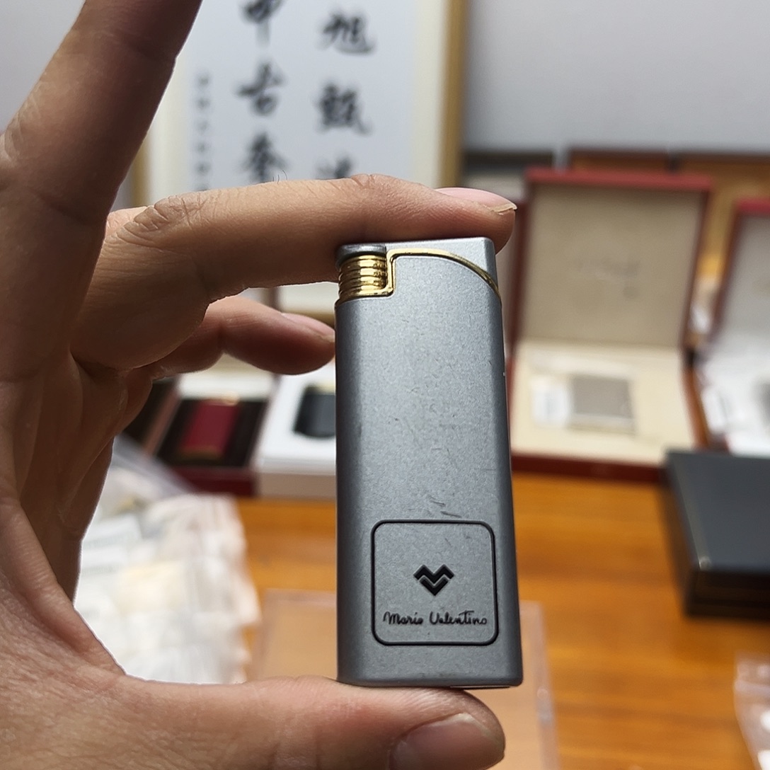 马里奥灰金防风机