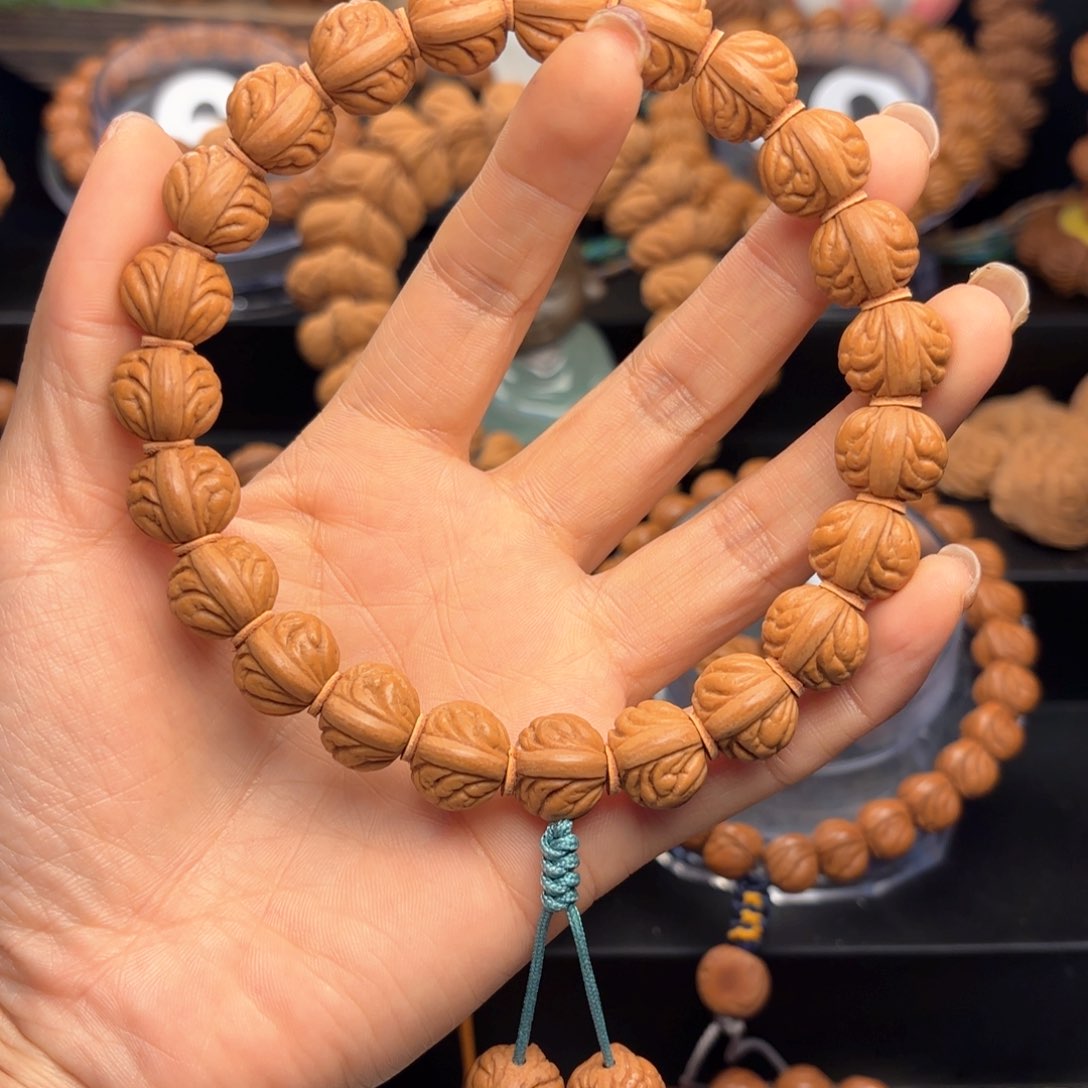 桃核吊坠野生枫叶1.3尺寸